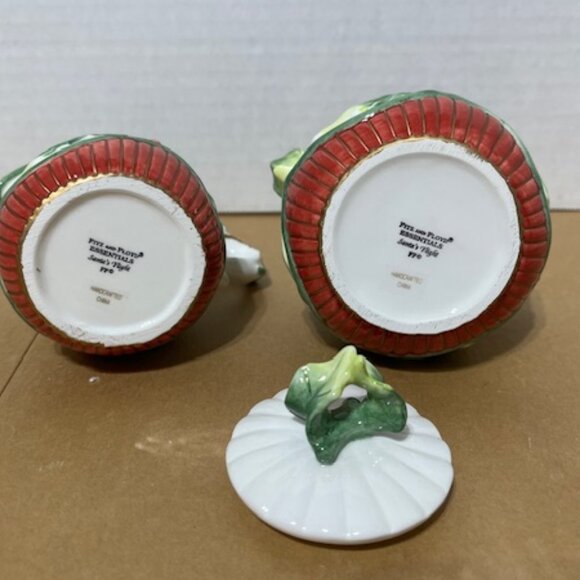 Fitz and Floyd "Santa's Flight" Creamer & Sugar Bowl W/Lid Holly & Berries - Picture 2 of 14